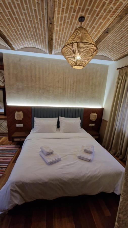 Hotel Bujtina Behram Korcza Zewnętrze zdjęcie